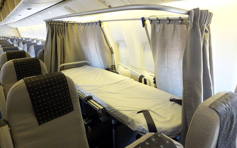 タラップも安心！車椅子での飛行機の乗り方・受けられるサポート【JAL編】 介護アンテナ