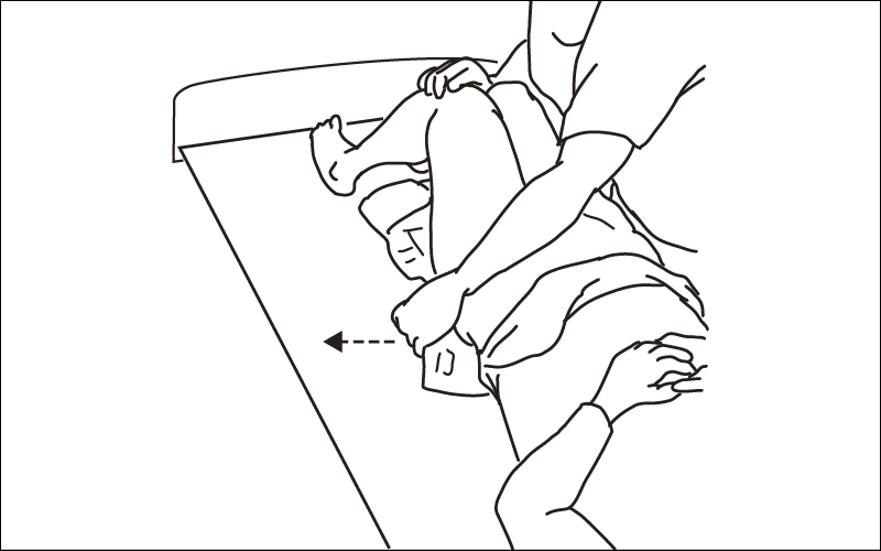 【排泄介助】ベッド上でのオムツ交換の手順・コツを分かりやすく解説！