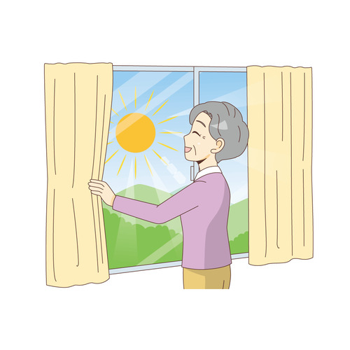 カーテンを開けて日光を浴びる女性高齢者（高齢者（おばあさん・おじいさん）/介護現場の人物）