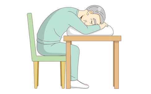 起座位（高齢者（おばあさん・おじいさん）/介護現場の人物）