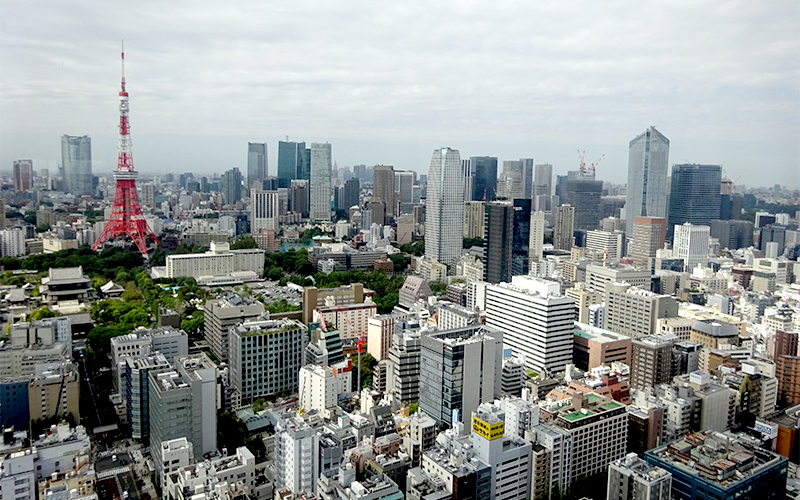 西回廊からは東京タワーや六本木ヒルズを見ることができる。
