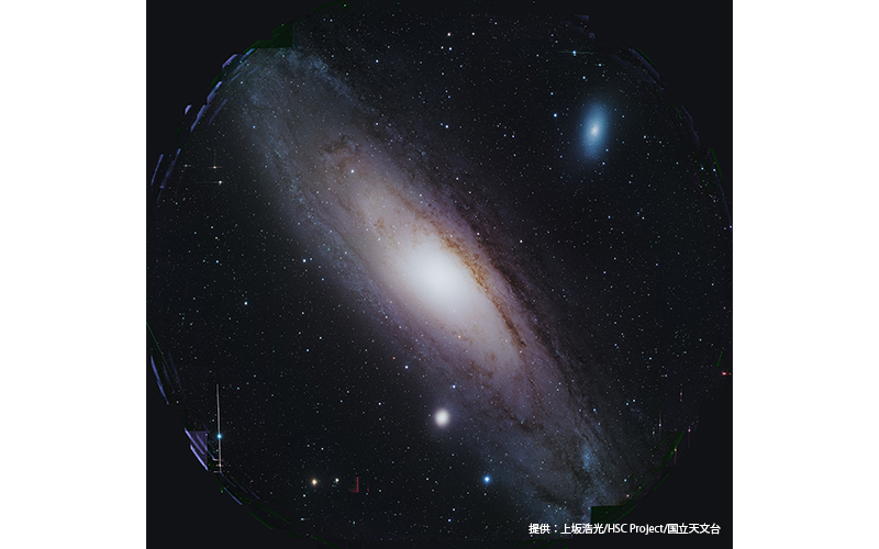 M31（アンドロメダ銀河）：秋の星座、アンドロメダ座に見える約2,000億個の星の大集団