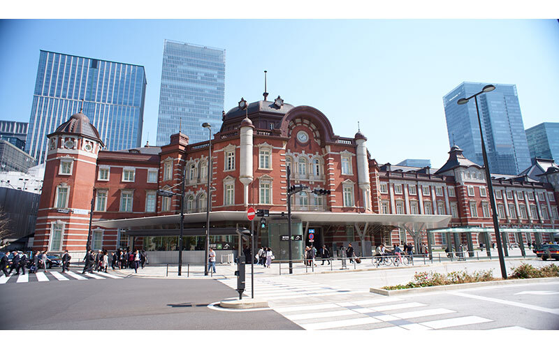 大正3(1914)年に開業した東京駅。近代建築の父といわれる辰野金吾が設計。提供：©Yanagi Shinobu