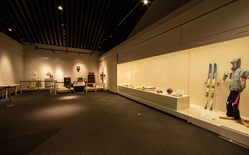 本館2階の企画展示室では幅広いテーマの企画展が開催されている。※写真は取材時（2020年3月） の様子。