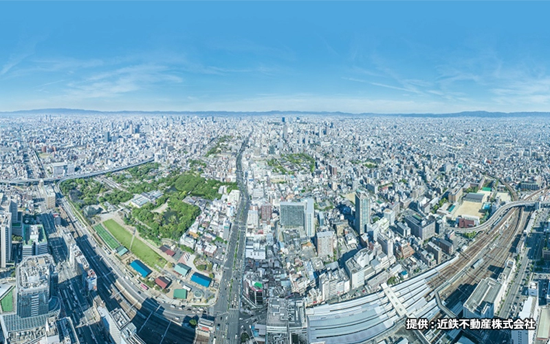 気候状況が良ければ、京都から六甲山系、明石海峡大橋から淡路島、生駒山系、そして関西国際空港なども一望できる。