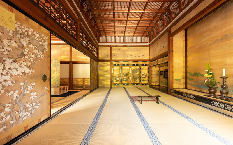 御殿内にある書院では将棋の竜王戦なども開催されている。