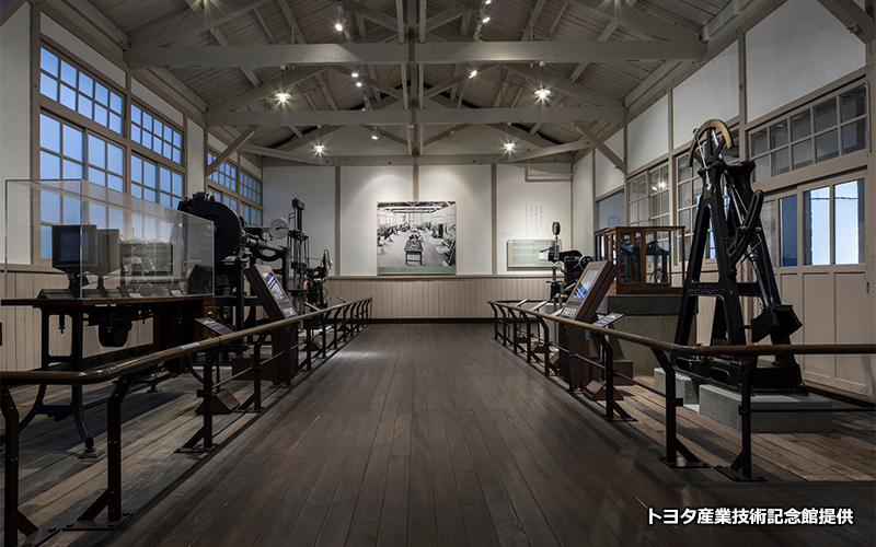 当時の「材料試験室」を忠実に再現し、リアリティの高い展示室になっている。