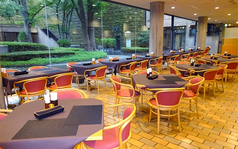 レストラン「CAFÉ すいれん」は観覧券なしでも利用ができる。同伴者に通常の食事が難しい方がいる場合には持込も相談可能。									