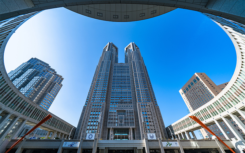 地上202メートルから東京が一望できる展望室のある「第一本庁舎」。									