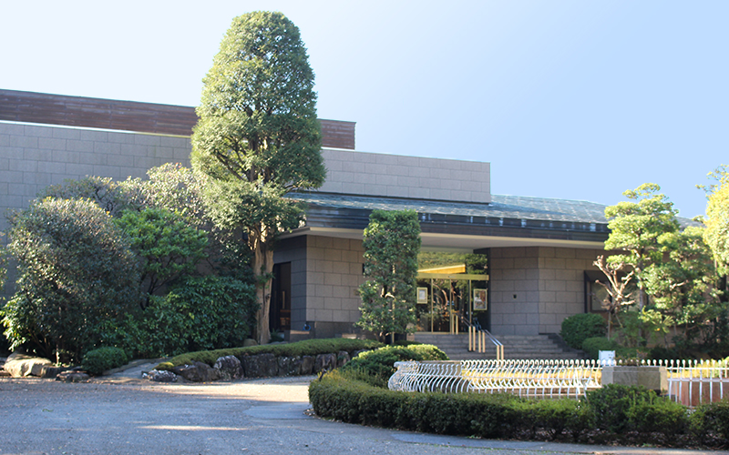 国宝7点を含む、約6,500点もの東洋古美術品を収蔵している「静嘉堂文庫美術館」。